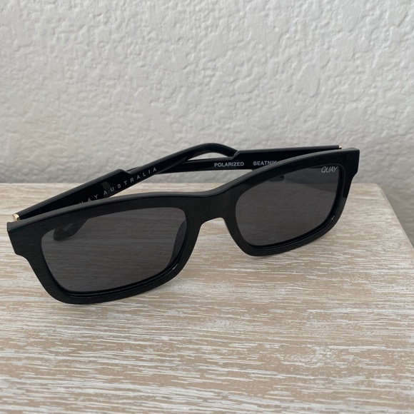 Quay Black Beatnik Sunglasses - Picture 2 of 3